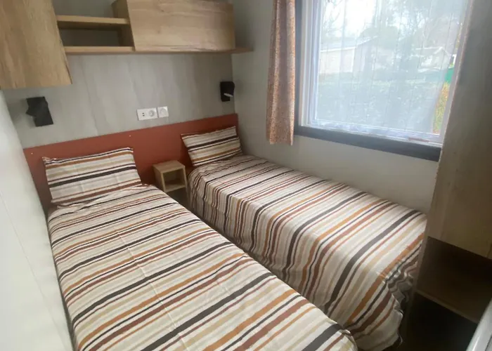 Camping Mobil-home Moderne 3 Chambres- La Reserve *
